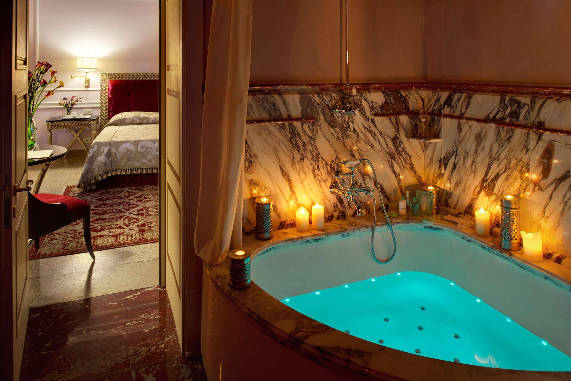 Soggiorno di charme: i vantaggi di scegliere un hotel con jacuzzi in camera a Verona
