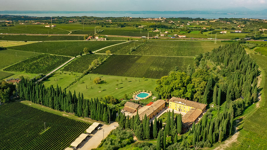 Charme, privacy e 5 stelle: perché scegliere un relais di lusso vicino al Lago di Garda